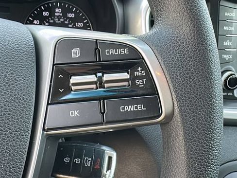 Used 2019 Kia Sorento L FWD image 25