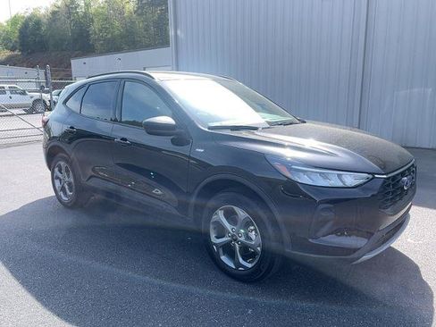 Certified 2026 Ford Escape ST-Line w/ Tech Pack #1 AWD/4WD image 4