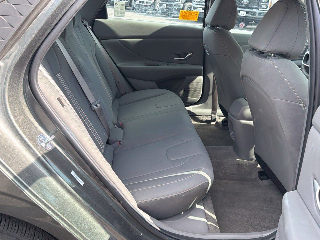 Used 2026 Hyundai Elantra Sport FWD image 20