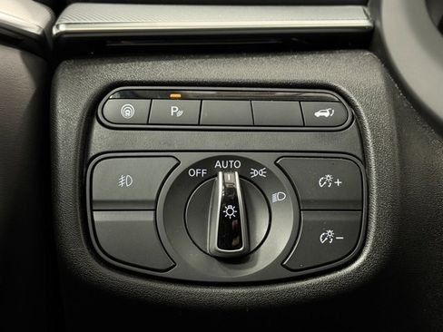 Used 2019 INFINITI QX50 Essential w/ Premium Heat Package image 12