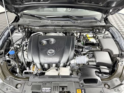 Used 2018 MAZDA MAZDA3 Grand Touring w/ Premium Equipment Package FWD image 21