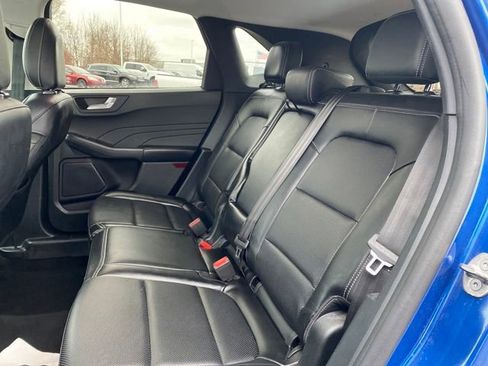 Used 2022 Ford Escape Titanium image 18