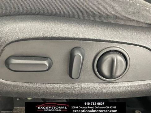 Used 2018 Chevrolet Malibu LT image 34