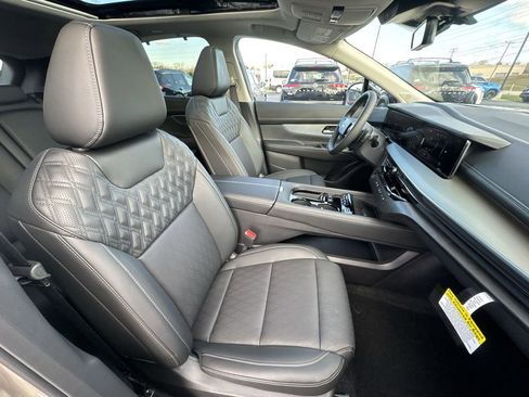 New 2026 Nissan Murano Platinum w/ Cargo Package image 25