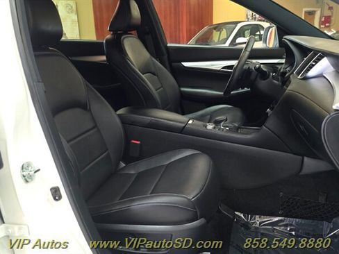 Used 2021 INFINITI QX50 Luxe w/ Appearance Package FWD image 16