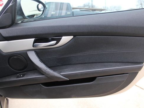 Used 2010 BMW Z4 sDrive30i image 5