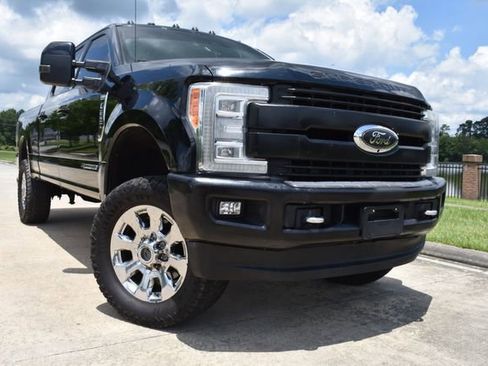 Used 2018 Ford F250 Lariat w/ Lariat Ultimate Package AWD/4WD image 1
