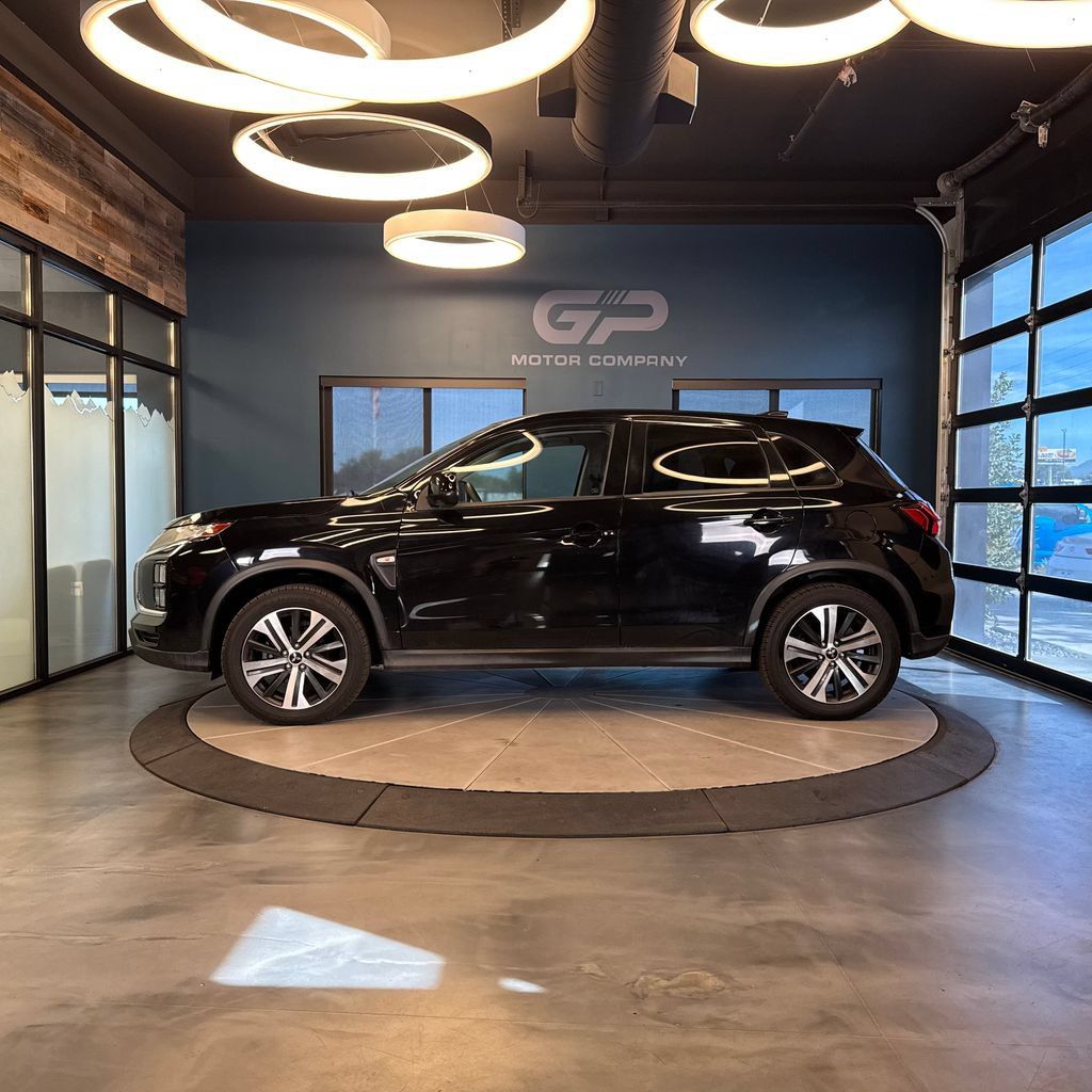 Used 2020 Mitsubishi Outlander Sport ES AWD/4WD image 6