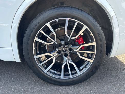 Used 2023 Maserati Grecale Modena AWD/4WD image 17