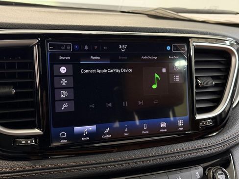 New 2026 Chrysler Pacifica Pinnacle w/ Trailer Tow Group image 29