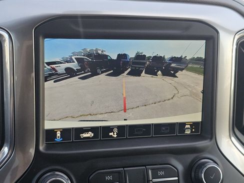Used 2021 Chevrolet Silverado 1500 LTZ AWD/4WD image 8