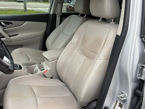 Used 2020 Nissan Rogue Sport SL image 9