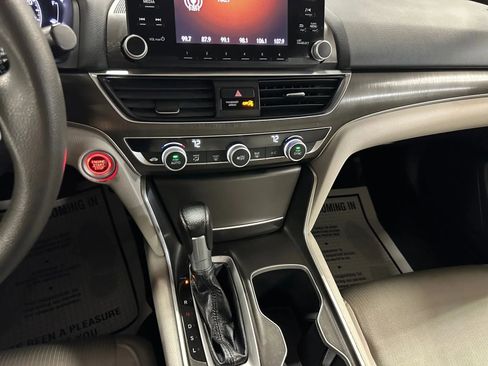 Used 2018 Honda Accord LX image 21