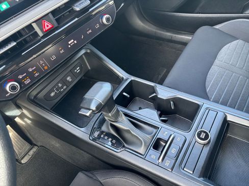 Used 2025 Kia K5 LXS image 40