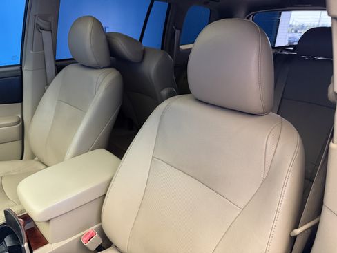 Used 2012 Toyota Highlander Limited w/ Tow Pkg AWD/4WD image 13