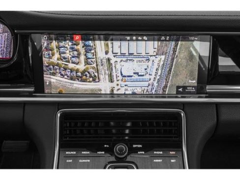 Used 2022 Porsche Panamera image 16