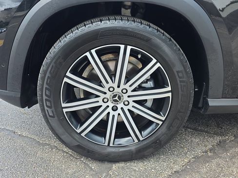 Certified 2025 Mercedes-Benz GLE 350 4MATIC image 9