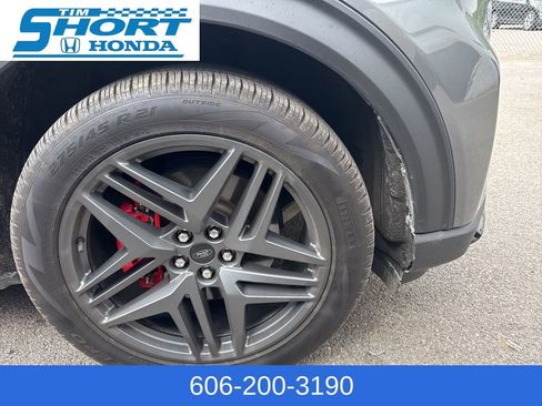 Used 2025 Ford Explorer ST-Line w/ Premium Package AWD/4WD image 4