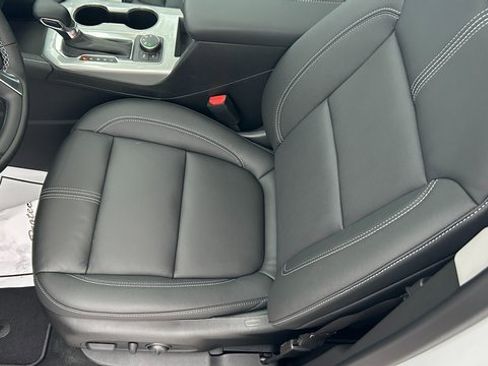 New 2025 Chevrolet Blazer LT w/ Midnight/Sport Edition image 17