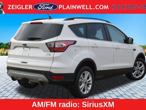 Used 2018 Ford Escape SE w/ SE Sync 3 Package AWD/4WD image 5