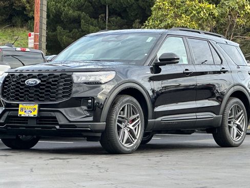 New 2026 Ford Explorer ST-Line w/ ST-Line Street Pack image 8