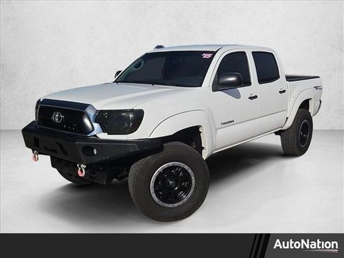 Used 2015 Toyota Tacoma 4x4 Double Cab image 1