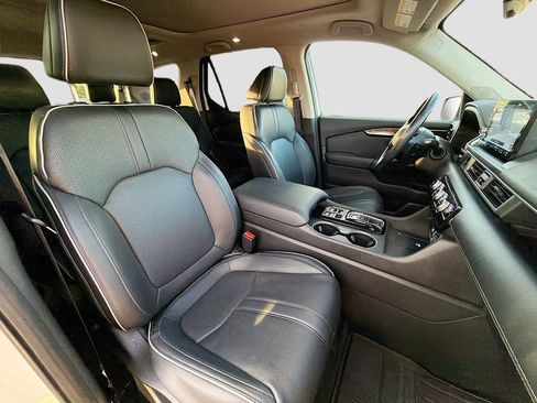 Used 2023 Honda Pilot Elite image 31