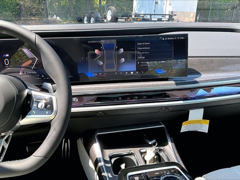 New 2026 BMW 760i xDrive w/ Executive Package AWD/4WD image 6