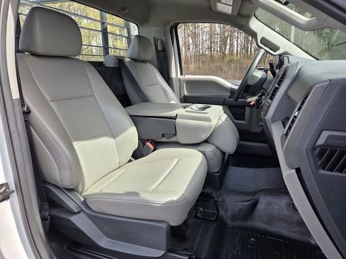 Used 2022 Ford F250 XL w/ Power Equipment Group image 11