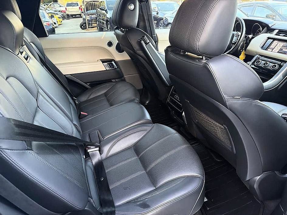 Used 2014 Land Rover Range Rover Sport Supercharged AWD/4WD image 12