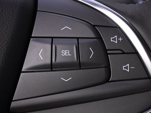 New 2026 Cadillac XT5 Luxury w/ LPO, Floor Liner Package AWD/4WD image 33
