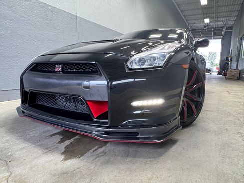 Used 2014 Nissan GT-R Premium AWD/4WD image 26