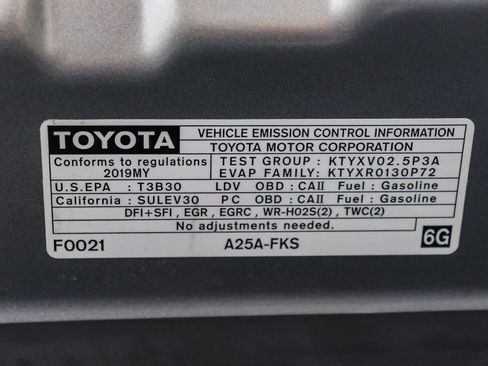 Used 2019 Toyota Camry SE FWD image 27