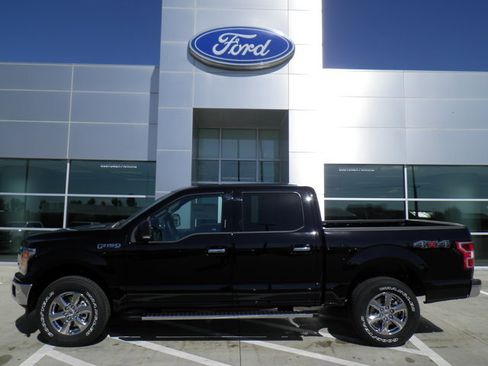 Certified 2019 Ford F150 XLT w/ Equipment Group 302A Luxury AWD/4WD image 4