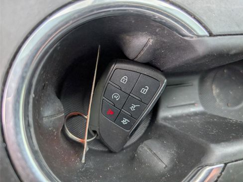 Used 2021 Chevrolet Tahoe High Country image 16