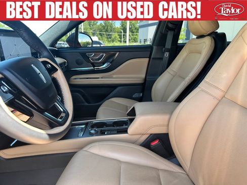 Used 2023 Lincoln Corsair Reserve w/ Jet Appearance Package AWD/4WD image 10