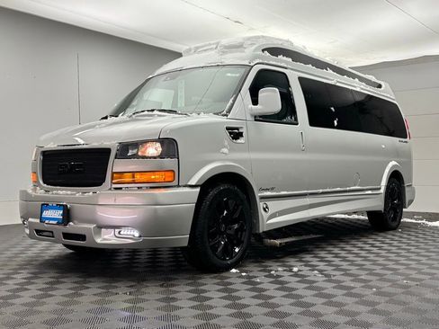 New 2025 GMC Savana 2500 Extended w/ Driver Convenience Package image 16