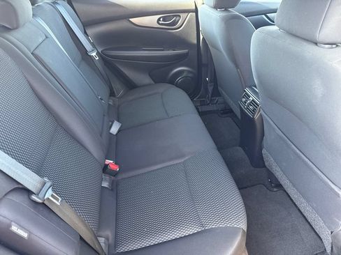 Used 2021 Nissan Rogue Sport S FWD image 12