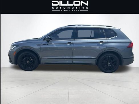 Used 2022 Volkswagen Tiguan SE R-Line AWD/4WD image 16
