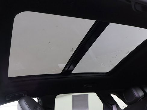 Used 2022 Cadillac XT5 Premium Luxury w/ LPO, Floor Liner Package image 22