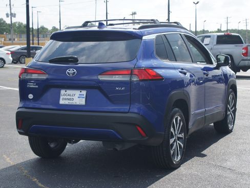 Used 2023 Toyota Corolla Cross XLE w/ Convenience Package FWD image 20