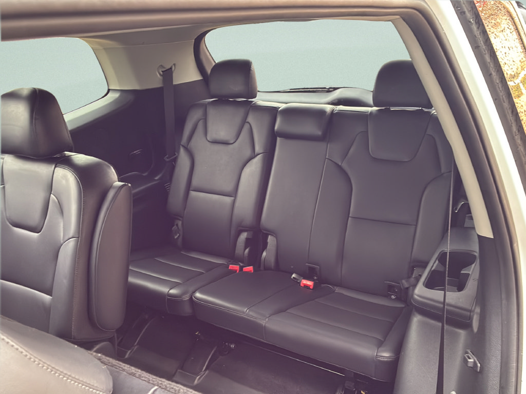 Used 2022 Kia Telluride S FWD image 37