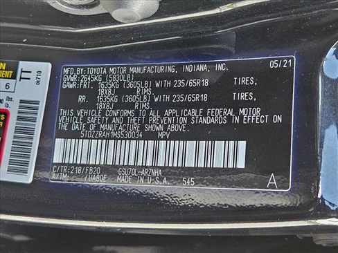 Used 2021 Toyota Highlander LE FWD image 24