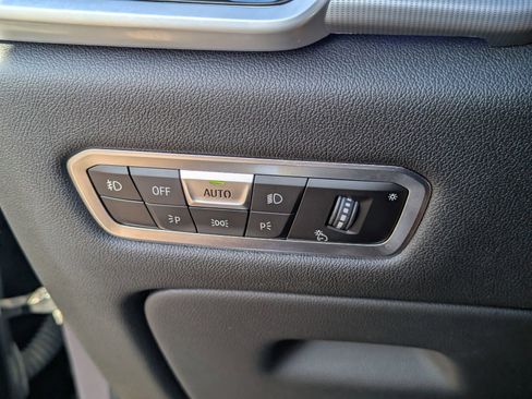 Used 2021 BMW X5 sDrive40i w/ M Sport Package image 31