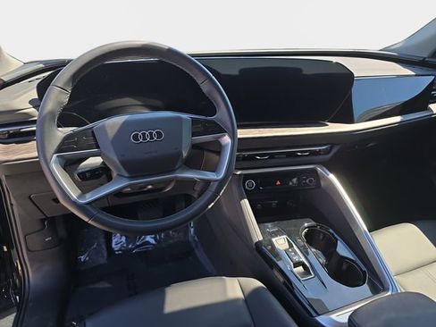 Used 2025 Audi Q5 Premium w/ Convenience Package AWD/4WD image 19