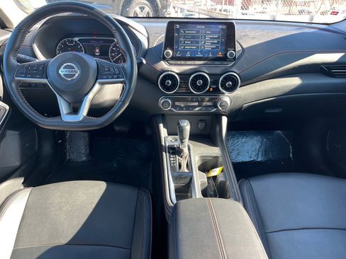 Used 2023 Nissan Sentra SR w/ SR Premium Package image 6