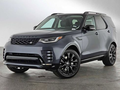New 2026 Land Rover Discovery Dynamic SE image 1