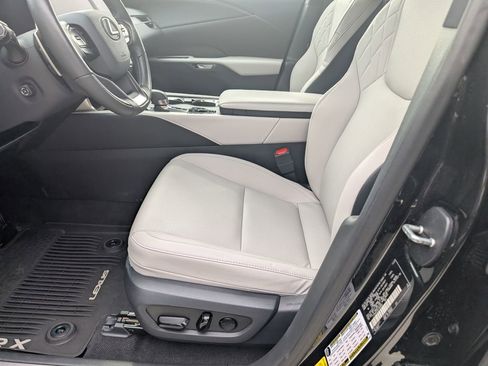 Used 2025 Lexus RX 350 350 F SPORT Design image 14