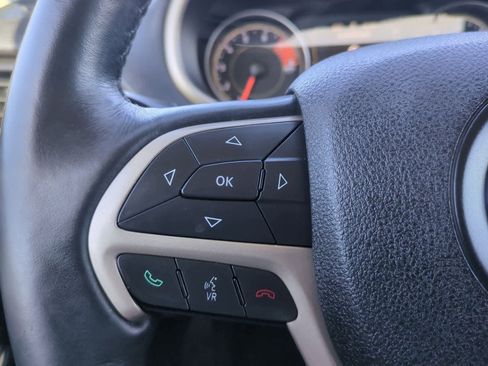 Used 2016 Jeep Cherokee Latitude w/ Cold Weather Group image 23