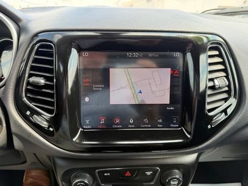 Used 2018 Jeep Compass Limited w/ Navigation Group AWD/4WD image 12